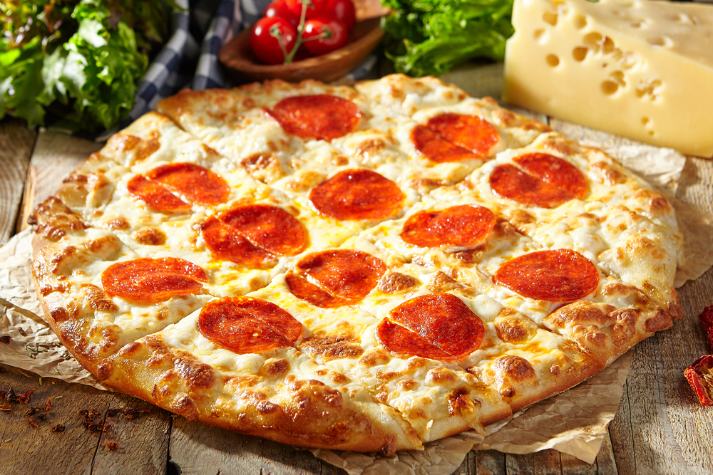 Pepperoni,Or,Salami,Pizza,-,Homemade,Pizza,Dough,Topped,With
